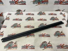 Уплотнитель стекла двери BMW G30 09.09.2020 51337336959 СЕДАН B57D30A, передний левый