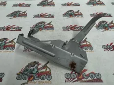 Кронштейн ресивера BMW E93 25.09.2008 13717558322 КАБРИОЛЕТ N54