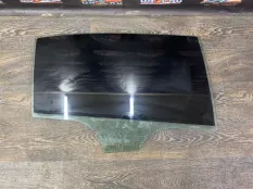 Стекло двери BMW F02 10 51357182100 СЕДАН N63B44A, заднее правое