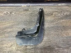 Брызговик BMW F30 82162218984 СЕДАН N47D20C, задний правый