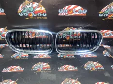 Решетка радиатора BMW E91 07.2009 51137201967 УНИВЕРСАЛ N46B20