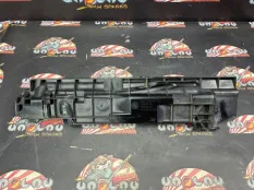 Кронштейн радиатора BMW E87 17107524914, правый