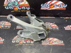 Кронштейн двигателя BMW G30 2018 22116861564 СЕДАН B48B20A, правый