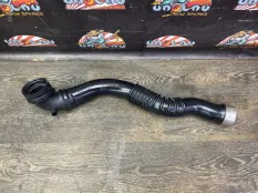 Патрубок интеркулера BMW F22 11.2014 13717605044 КУПЕ N20B20B