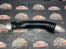 Патрубок интеркулера BMW F22 11.2014 13717597591 КУПЕ N20B20B