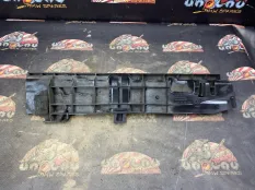 Кронштейн радиатора BMW E90 17107524912