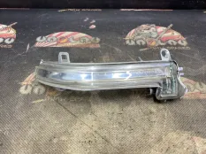 Повторитель поворота в зеркало BMW F30 04.2013 63137280772 СЕДАН N47D20C, правый