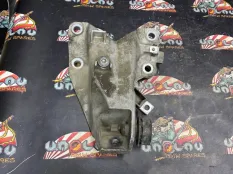 Кронштейн двигателя BMW E90 22116760315, левый