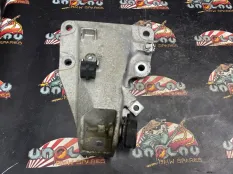 Кронштейн двигателя BMW E91 02.2006 22116760315 УНИВЕРСАЛ N52B25, левый