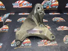 Кронштейн двигателя BMW E90 22116772154 N54, правый