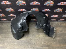Подкрылок BMW F40 51718497240 B48A20E, передний правый
