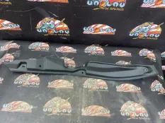 Уплотнитель крыла BMW F40 51767450919 B48A20E, передний левый