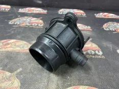 Патрубок дроссельной заслонки BMW F40 13718650760 B48A20E