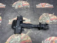 Ограничитель двери BMW F40 51217447993 B48A20E, передний