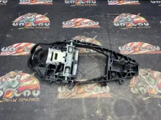 Кронштейн ручки двери BMW F40 51219881777 B48A20E, передний левый