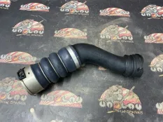 Патрубок интеркулера BMW F25 09.2011 13717601875 КРОССОВЕР N55B30A