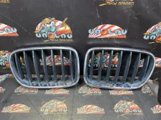 Решетка радиатора BMW F25 03.2014 51117210725 КРОССОВЕР N47D20C