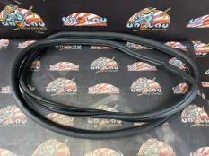 Уплотнительная резинка боковой двери BMW F25 03.2014 51727396556 КРОССОВЕР N47D20C, задняя