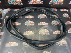 Уплотнительная резинка боковой двери BMW F25 03.2014 51727396556 КРОССОВЕР N47D20C, задняя