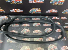 Уплотнительная резинка боковой двери BMW F25 09.2014 51727396554 КРОССОВЕР N47D20C, передняя
