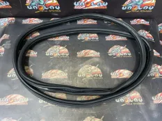 Уплотнительная резинка боковой двери BMW F25 10.2013 51727396556 КРОССОВЕР N55B30A, задняя