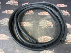 Уплотнительная резинка боковой двери BMW E87 06.2005 51727159211 ХЭТЧБЕК N46B20BY, передняя
