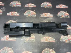 Кронштейн порога BMW F30 2013 51777256918 СЕДАН N20B20B, правый