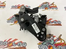 Замок капота BMW F11 09.2010 51237183762 УНИВЕРСАЛ N52B25A, правый