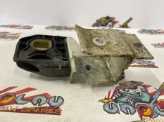 Кронштейн радиатора BMW F30 11.2017 17118620732 СЕДАН B47D20A, левый