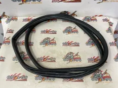 Уплотнительная резинка боковой двери BMW F31 07.2013 51357377415 УНИВЕРСАЛ N20B20B, задняя