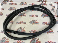 Уплотнительная резинка боковой двери BMW F31 26.06.2012 51357377415 УНИВЕРСАЛ N20B20A