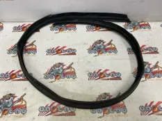 Уплотнительная резинка капота BMW F33 23.01.2015 51767255802 КАБРИОЛЕТ N55B30A