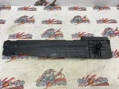 Рамка радиатора BMW F33 23.01.2015 17117600537 КАБРИОЛЕТ N55B30A, правая