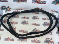 Уплотнительная резинка боковой двери BMW E70 01.2012 51767220382 КРОССОВЕР N57D30A, задняя