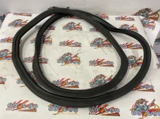 Уплотнительная резинка боковой двери BMW G30 04.05.2018 51727468732 СЕДАН B57D30A, задняя