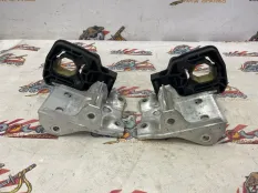 Кронштейн радиатора BMW F11 01.07.2013 51117186513 УНИВЕРСАЛ N47D20C