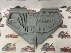 Ящик для инструментов BMW E24 1978 71111117105 M30B35