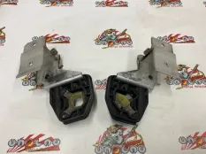 Кронштейн радиатора BMW F30 07.03.2012 17118620732 СЕДАН N20B20B