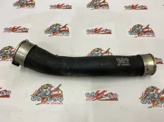 Патрубок интеркулера BMW F30 24.10.2012 13717597591 СЕДАН N20B20B