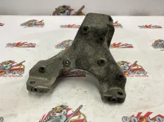 Кронштейн двигателя BMW F31 03.2013 22116788616 УНИВЕРСАЛ N57D30A, правый