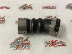 Патрубок интеркулера BMW F31 03.2013 11618513450 УНИВЕРСАЛ N57D30A