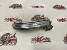 Повторитель поворота в зеркало BMW F30 63137280772 СЕДАН, правый