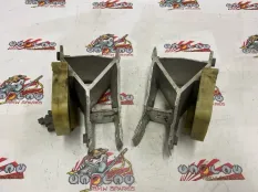 Кронштейн радиатора BMW G30 04.05.2018 17118632139 СЕДАН B57D30A