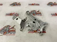 Кронштейн крыла BMW F30 41357298038, правый