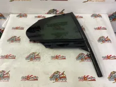 Форточка двери BMW F40 51357452416 B48A20E, задняя правая