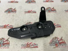 Защита топливных трубок BMW F82 09.2014 16127244171 КУПЕ S55B30A