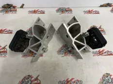 Кронштейн радиатора BMW G01 15.08.2018 17118642753 КРОССОВЕР B46B20B