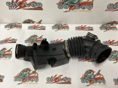 Патрубок воздушного фильтра BMW G01 15.08.2018 13718663614 КРОССОВЕР B46B20B