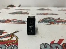 Разъем AUX USB BMW E92 24.04.2009 84109237653 КУПЕ N57D30A
