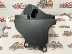 Корпус воздушного фильтра BMW E82 03.2011 13717543162 КУПЕ N43B20A